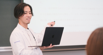 写真：講義の様子