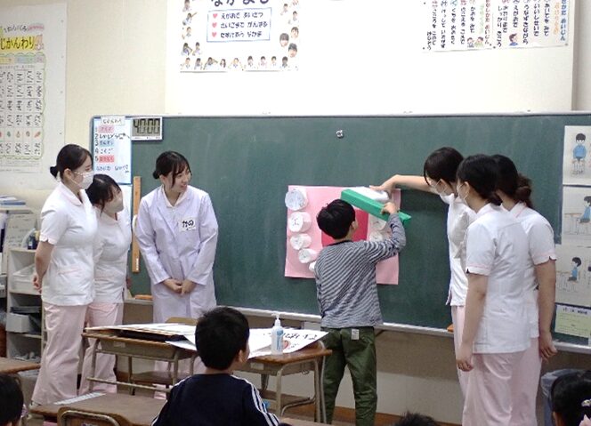 写真:臨地実習の様子