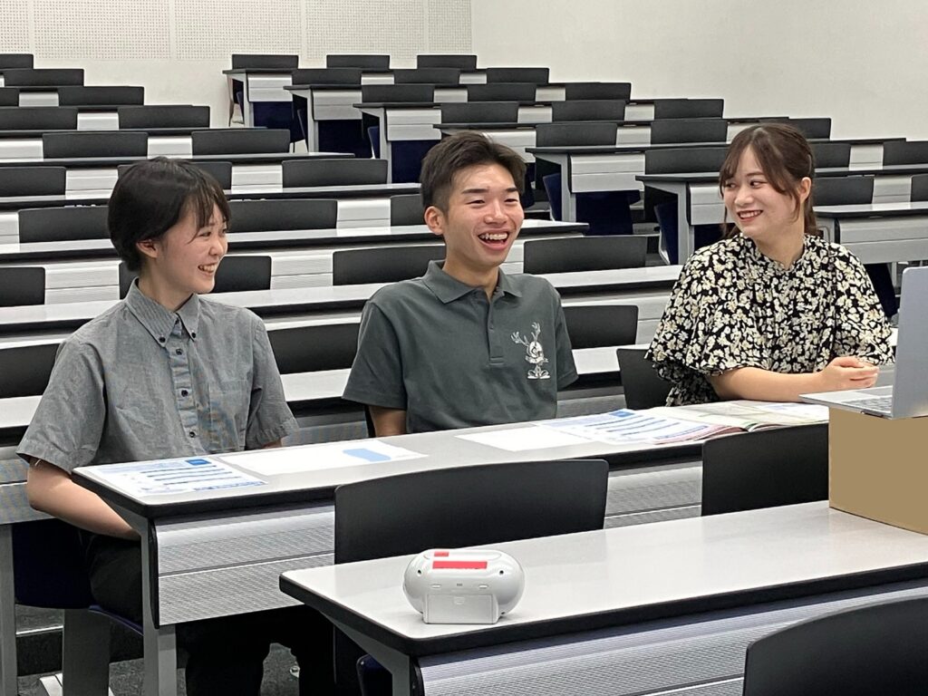 写真:相談会の様子