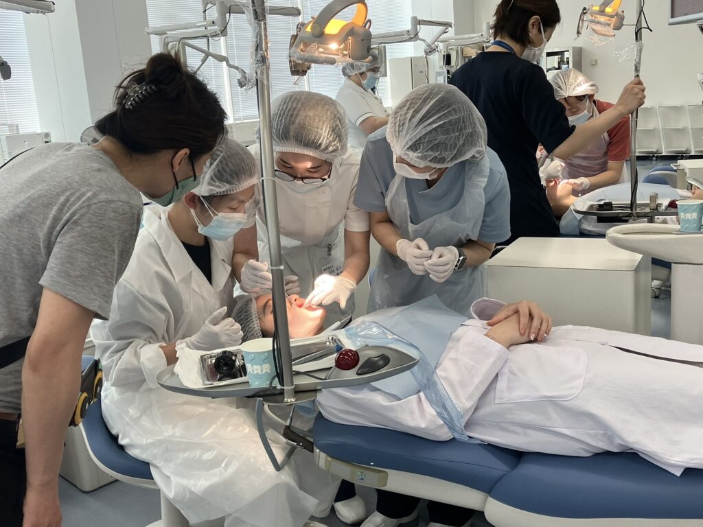 写真：授業体験の様子