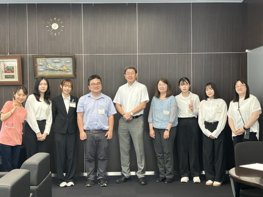 写真：施設見学や授業体験の様子