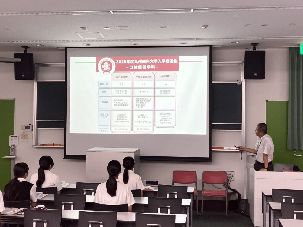 写真：キャンパス訪問の様子